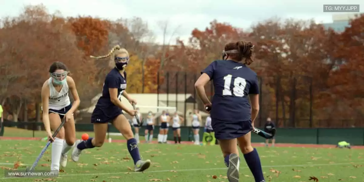 📱边看边聊，与全球球迷共享精彩时刻！💬